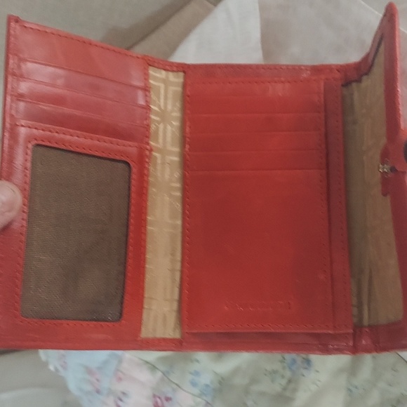 LODIS Elia Flap Leather Compact Medium Wallet Red Samba - Picture 10 of 13